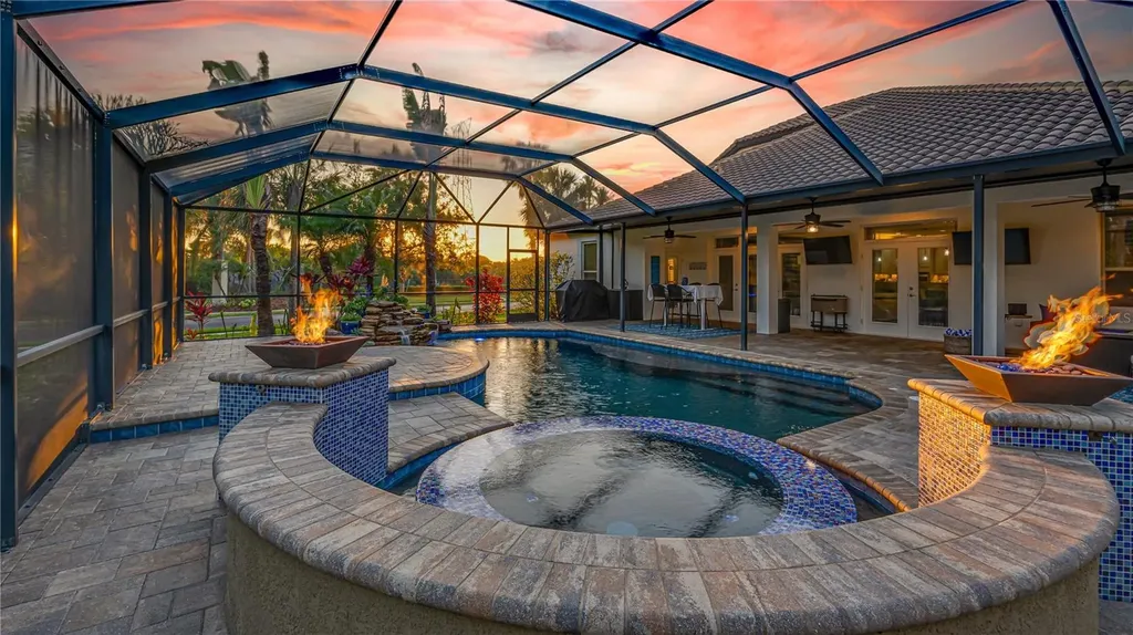 105 Mobbly Bay Drive Oldsmar FL 34677