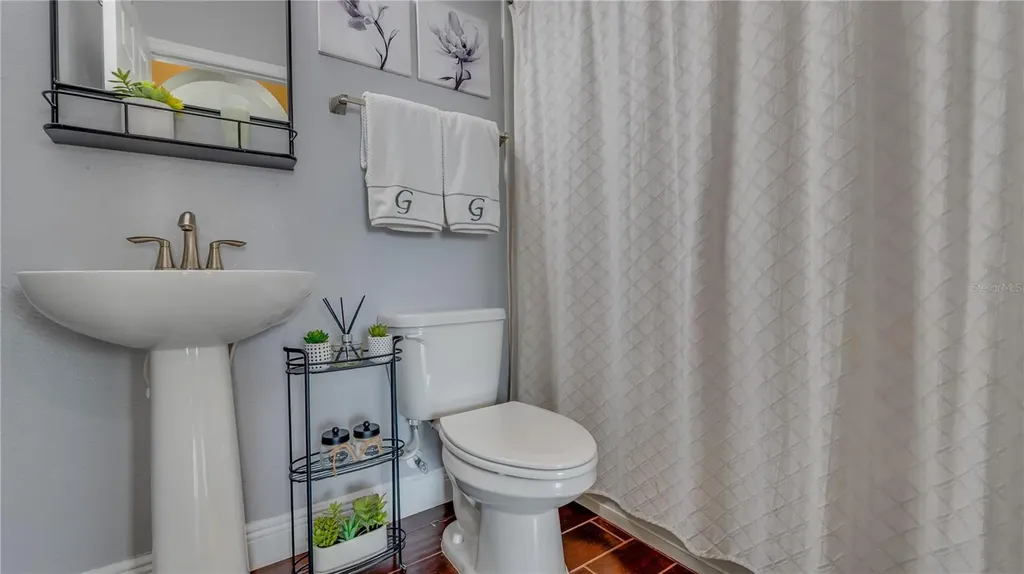 105 Mobbly Bay Drive Oldsmar FL 34677