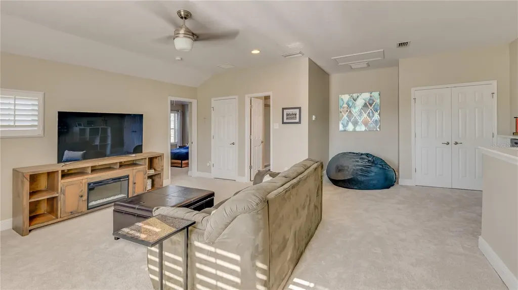 105 Mobbly Bay Drive Oldsmar FL 34677