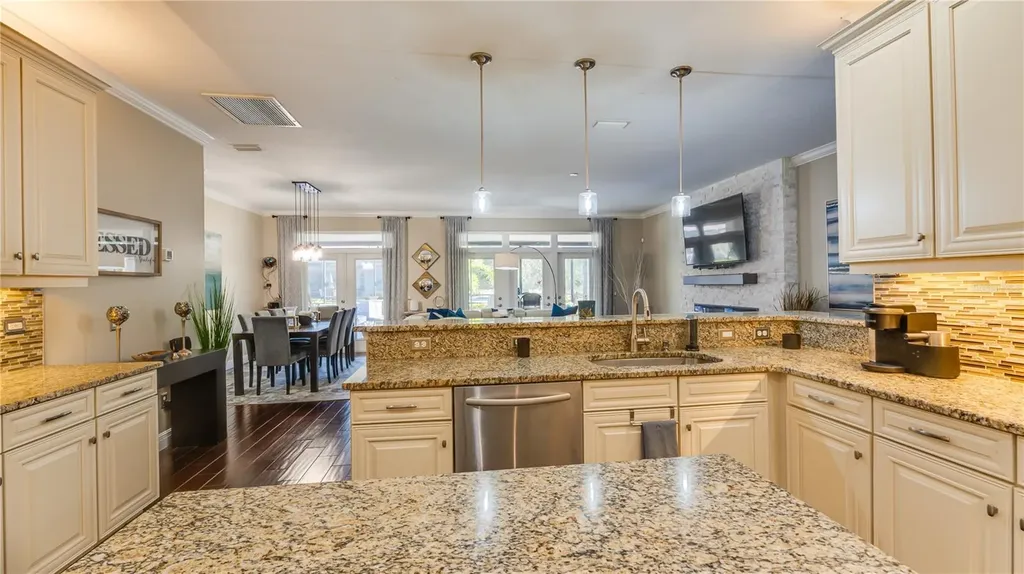 105 Mobbly Bay Drive Oldsmar FL 34677