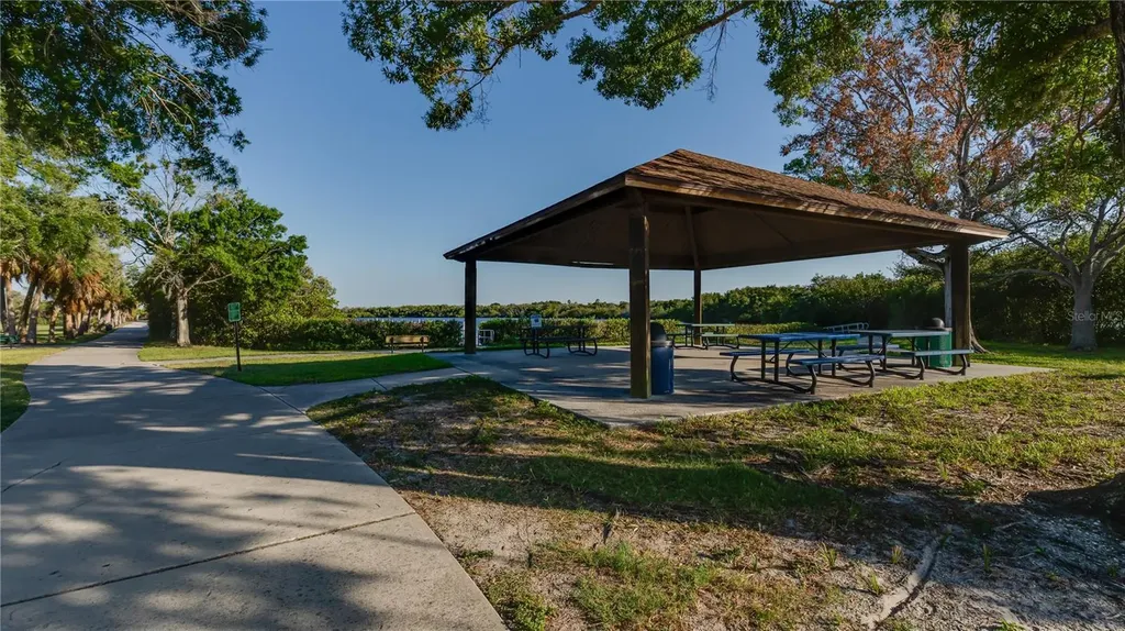 105 Mobbly Bay Drive Oldsmar FL 34677