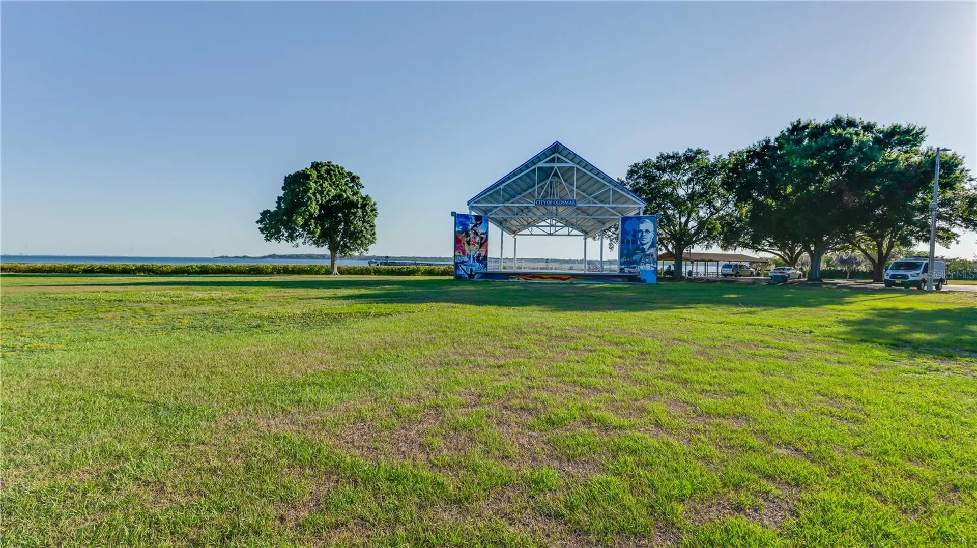 105 Mobbly Bay Drive Oldsmar FL 34677