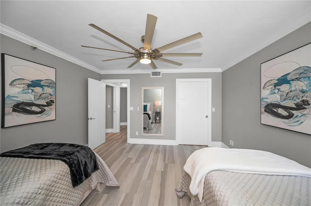 1600 Gulf Boulevard Clearwater Beach FL 33767