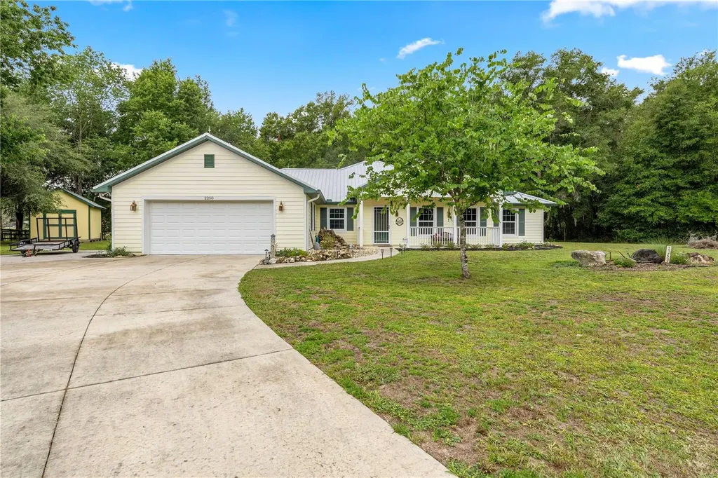 2250 SE 157th Lane Road Summerfield FL 34491