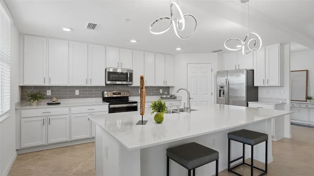 931 Tidewater Shores Loop Bradenton FL 34208
