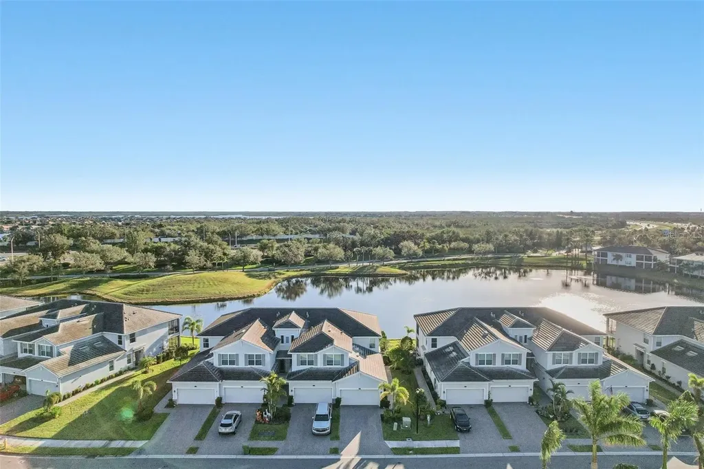 931 Tidewater Shores Loop Bradenton FL 34208