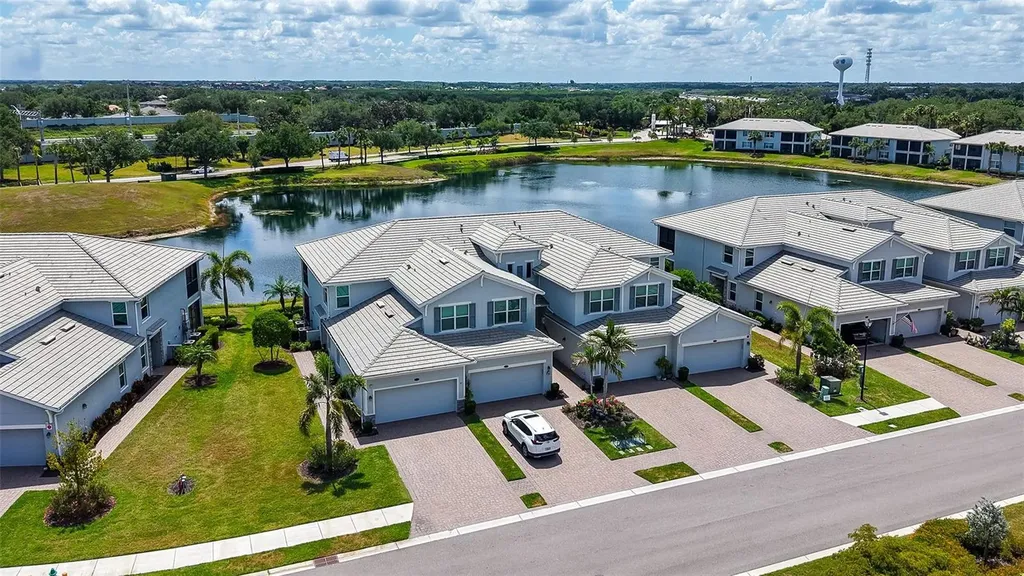931 Tidewater Shores Loop Bradenton FL 34208