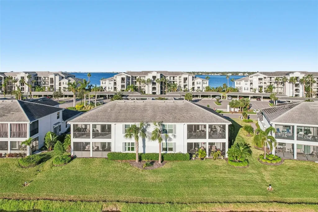 931 Tidewater Shores Loop Bradenton FL 34208