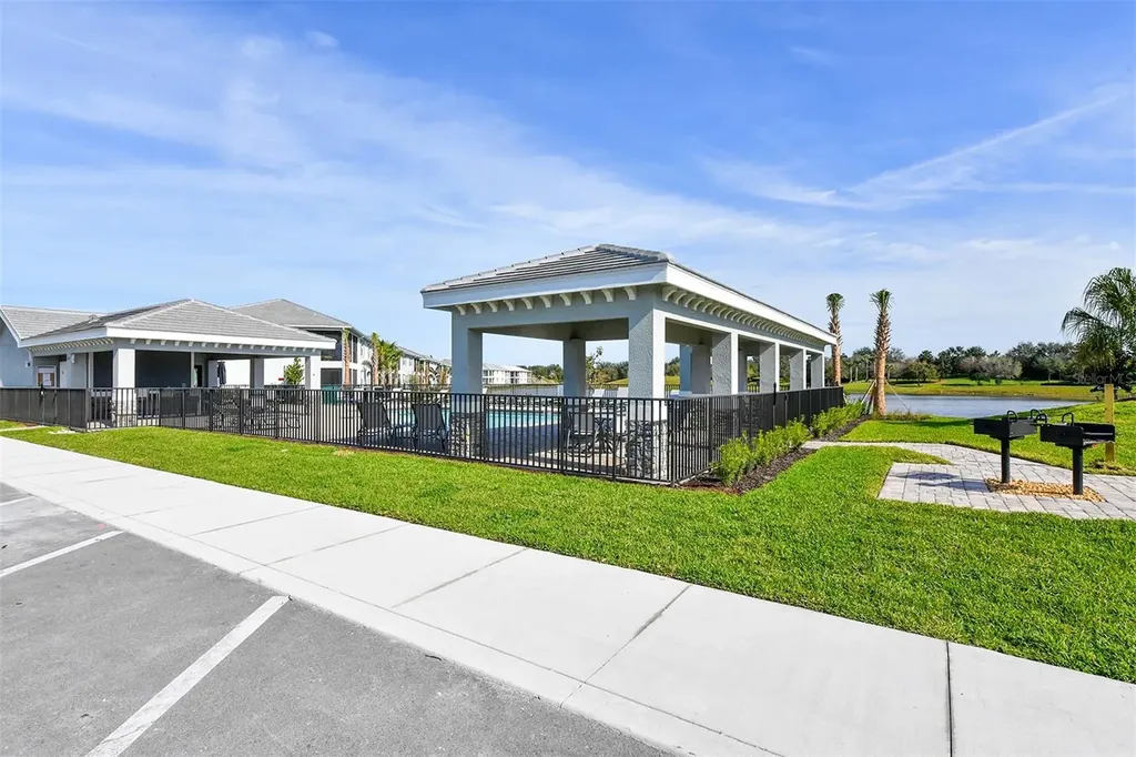 931 Tidewater Shores Loop Bradenton FL 34208