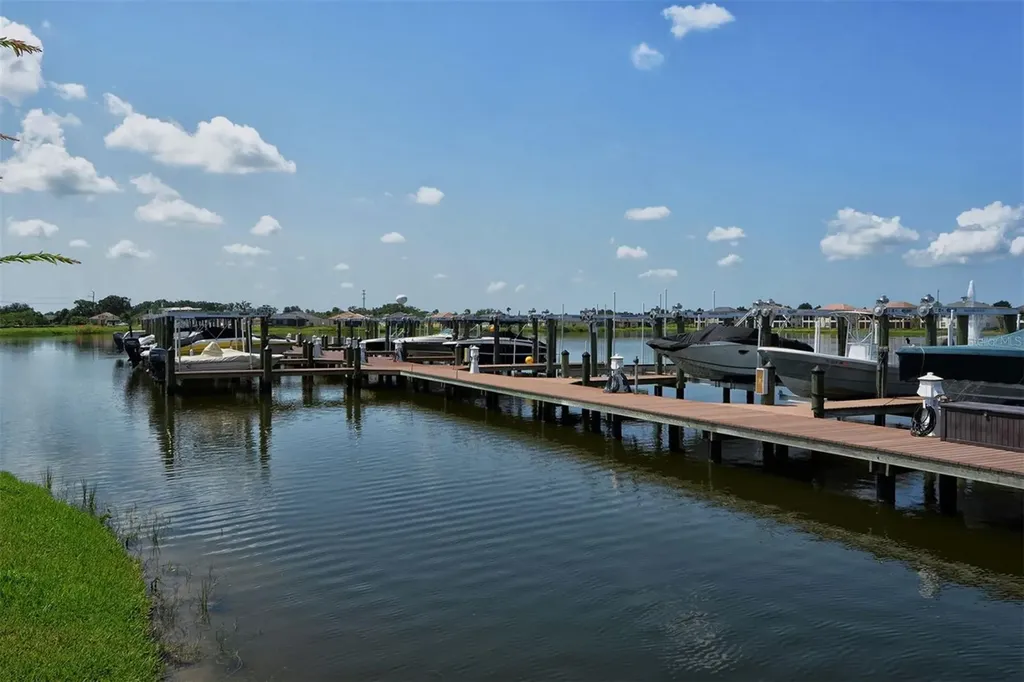 931 Tidewater Shores Loop Bradenton FL 34208