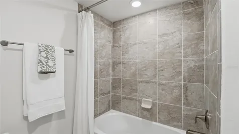931 Tidewater Shores Loop Bradenton FL 34208