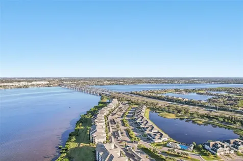 931 Tidewater Shores Loop Bradenton FL 34208