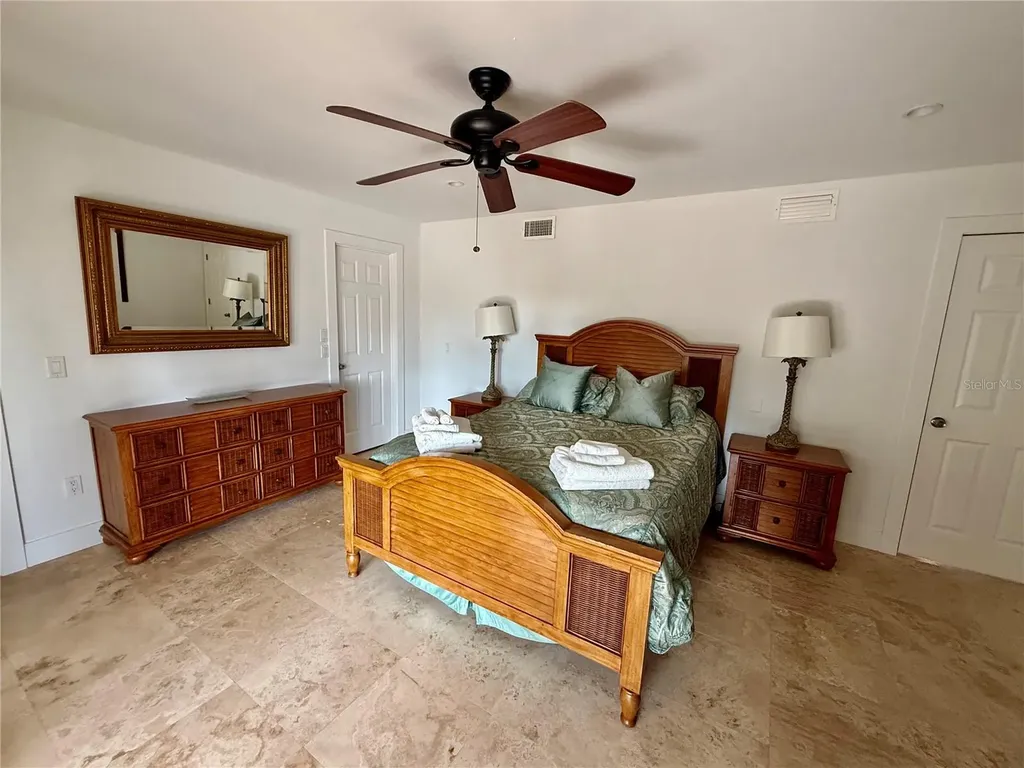 1257 Tree Bay Lane Sarasota FL 34242