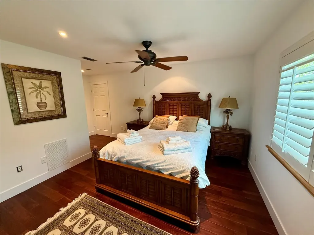 1257 Tree Bay Lane Sarasota FL 34242