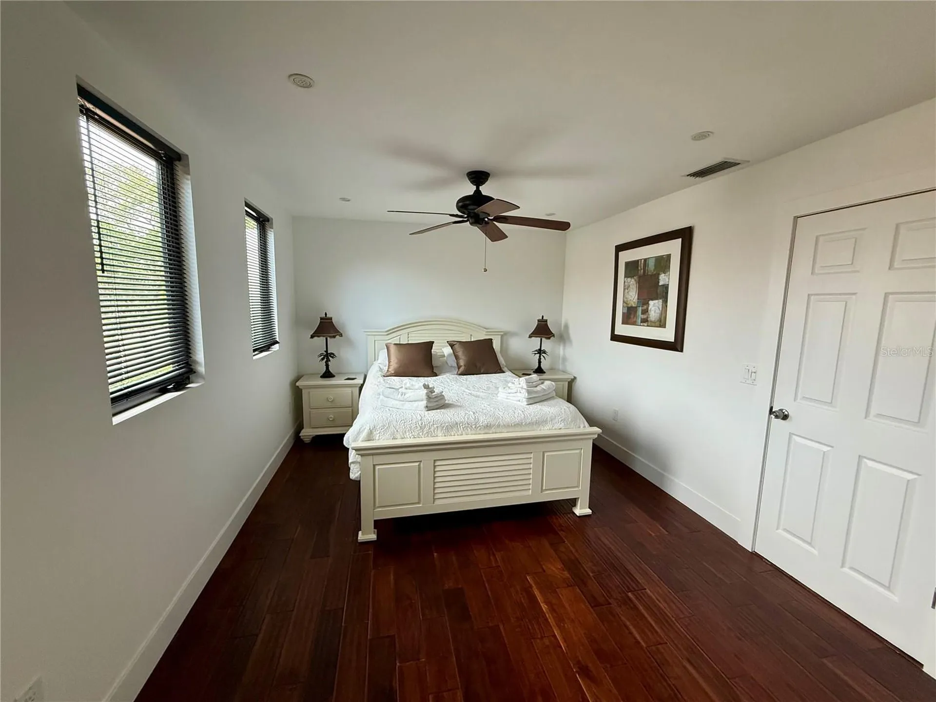 1257 Tree Bay Lane Sarasota FL 34242