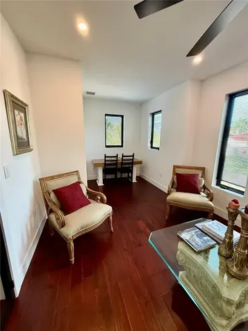1257 Tree Bay Lane Sarasota FL 34242
