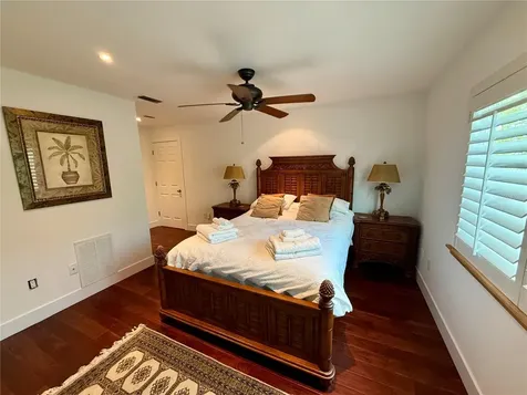 1257 Tree Bay Lane Sarasota FL 34242