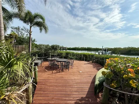 1257 Tree Bay Lane Sarasota FL 34242