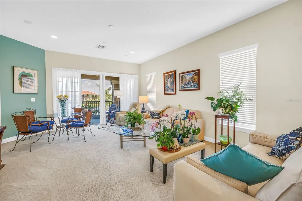 10 Franklin Court S St Petersburg FL 33711