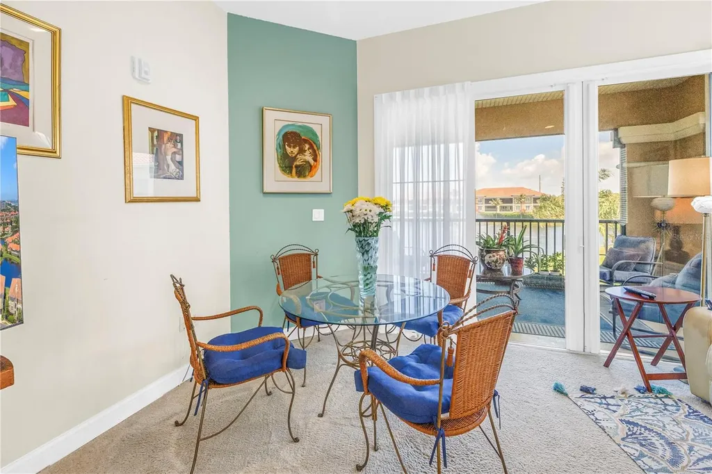 10 Franklin Court S St Petersburg FL 33711