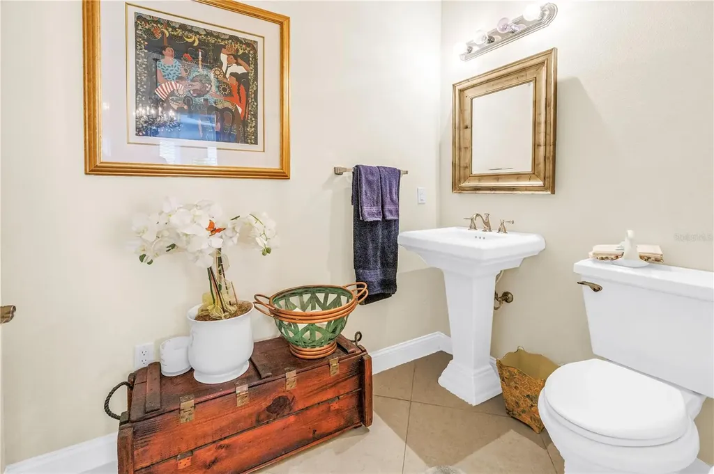 10 Franklin Court S St Petersburg FL 33711