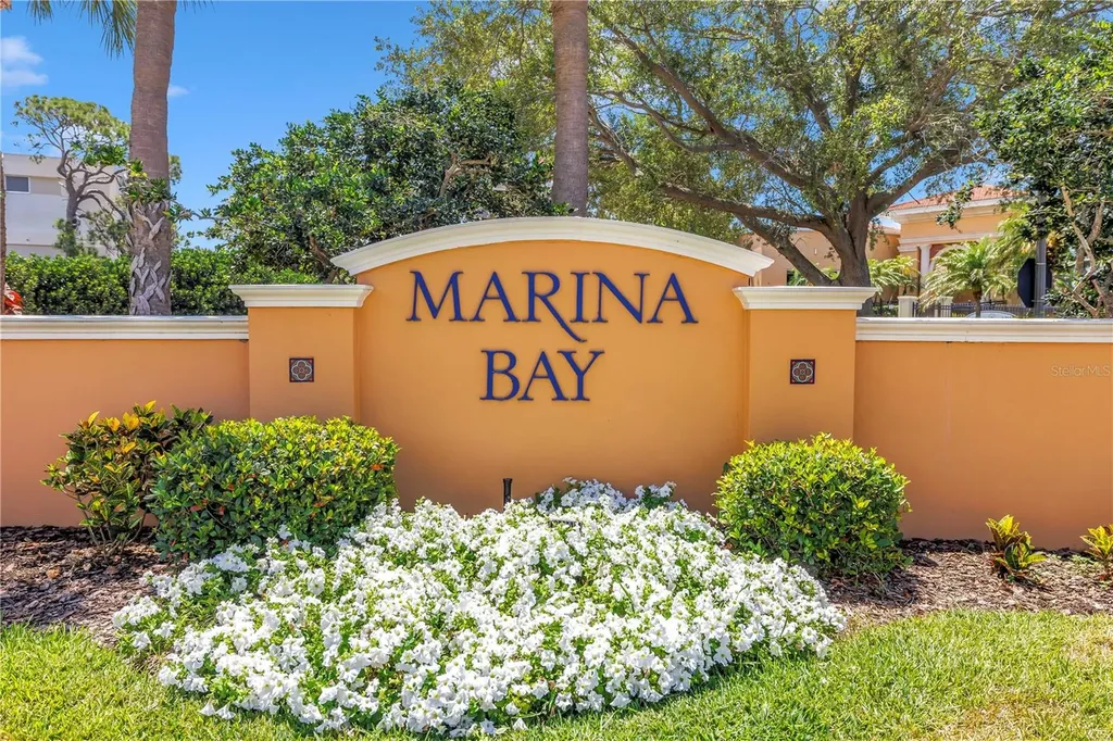 10 Franklin Court S St Petersburg FL 33711