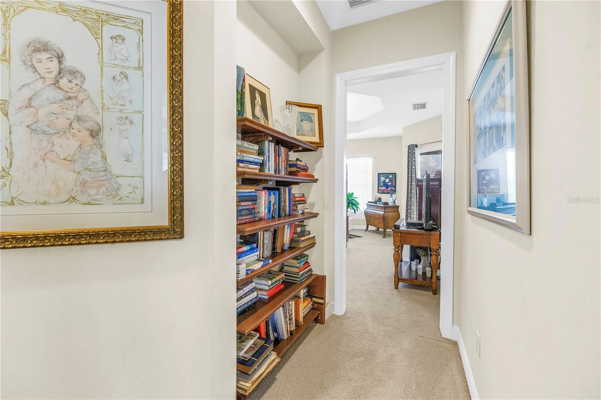 10 Franklin Court S St Petersburg FL 33711