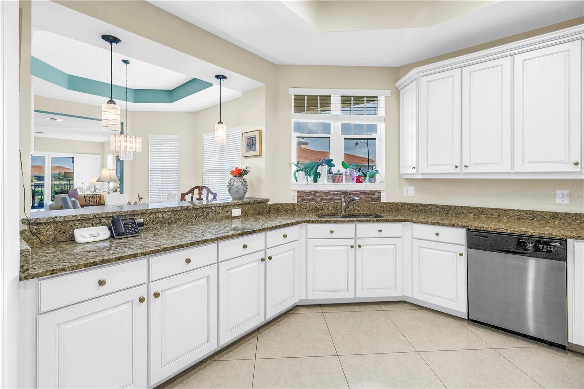 10 Franklin Court S St Petersburg FL 33711
