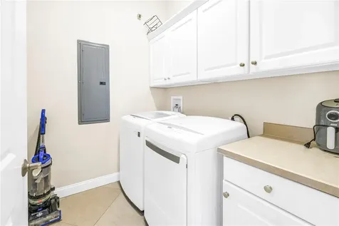 10 Franklin Court S St Petersburg FL 33711