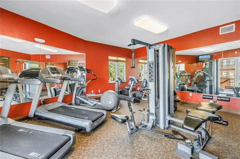 10 Franklin Court S St Petersburg FL 33711