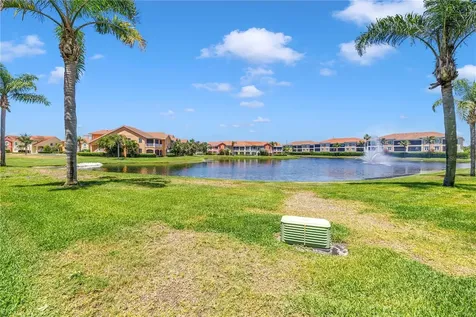 10 Franklin Court S St Petersburg FL 33711
