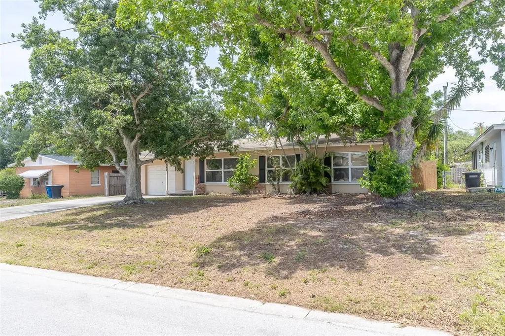 1542 Carroll Street Clearwater FL 33755