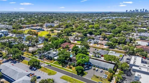 350 47th Avenue N St Petersburg FL 33703