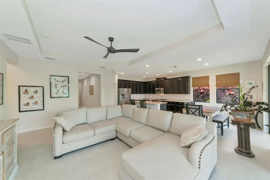 5587 Foxtail Palm Lane Sarasota FL 34233
