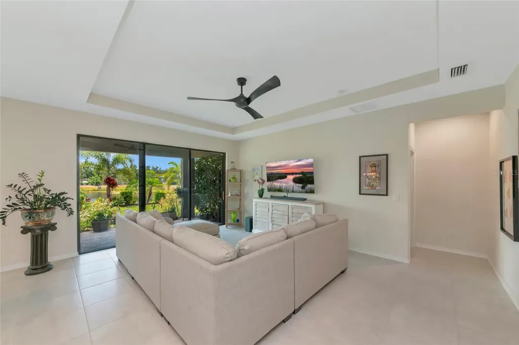 5587 Foxtail Palm Lane Sarasota FL 34233