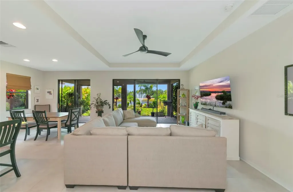 5587 Foxtail Palm Lane Sarasota FL 34233