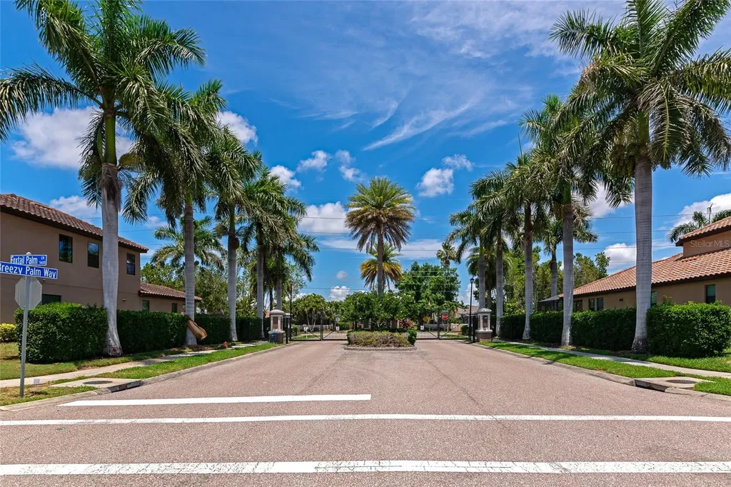 5587 Foxtail Palm Lane Sarasota FL 34233