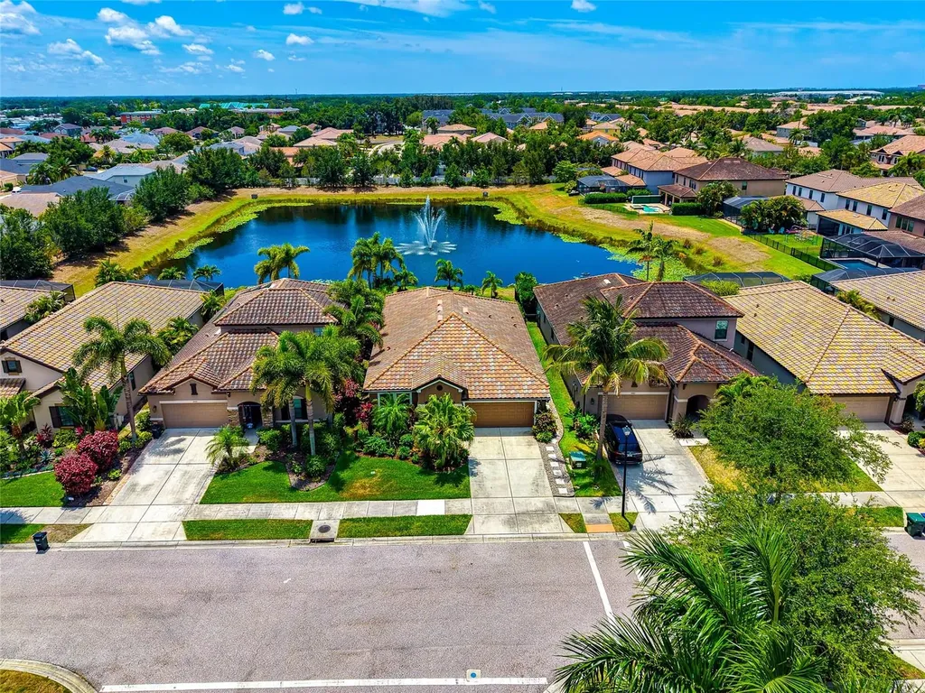 5587 Foxtail Palm Lane Sarasota FL 34233