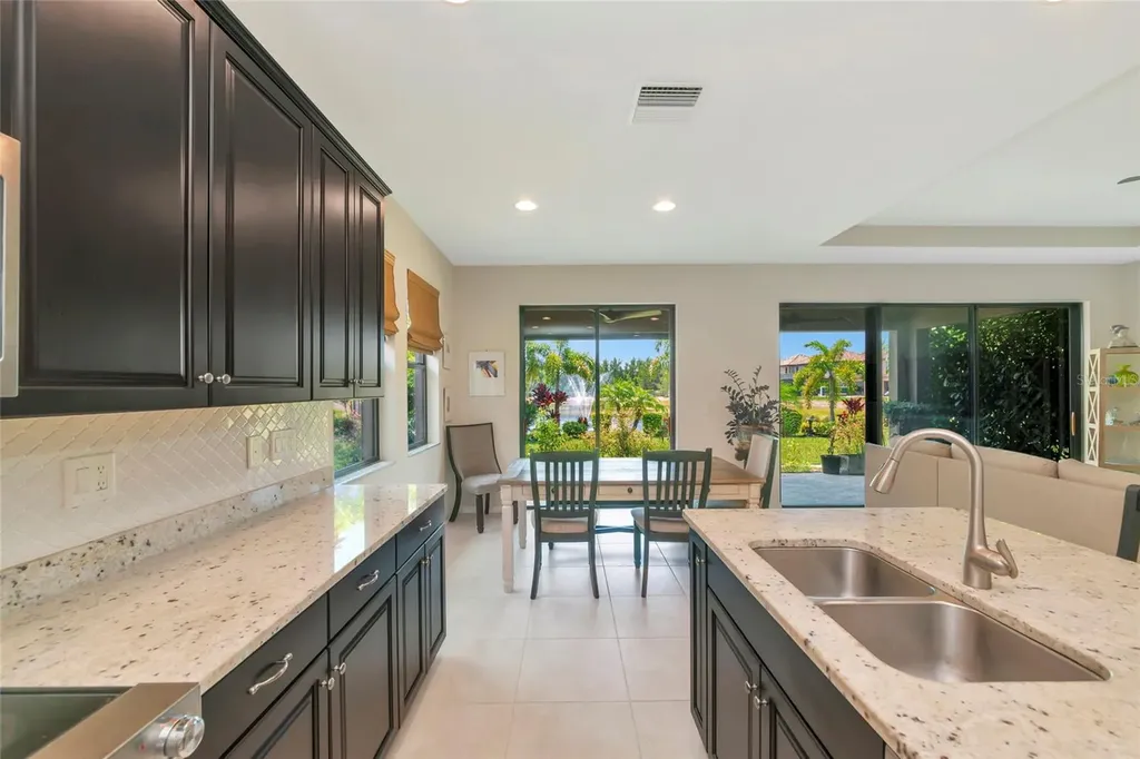 5587 Foxtail Palm Lane Sarasota FL 34233
