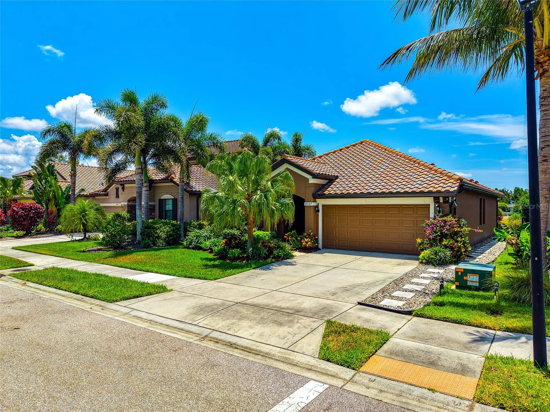 5587 Foxtail Palm Lane Sarasota FL 34233