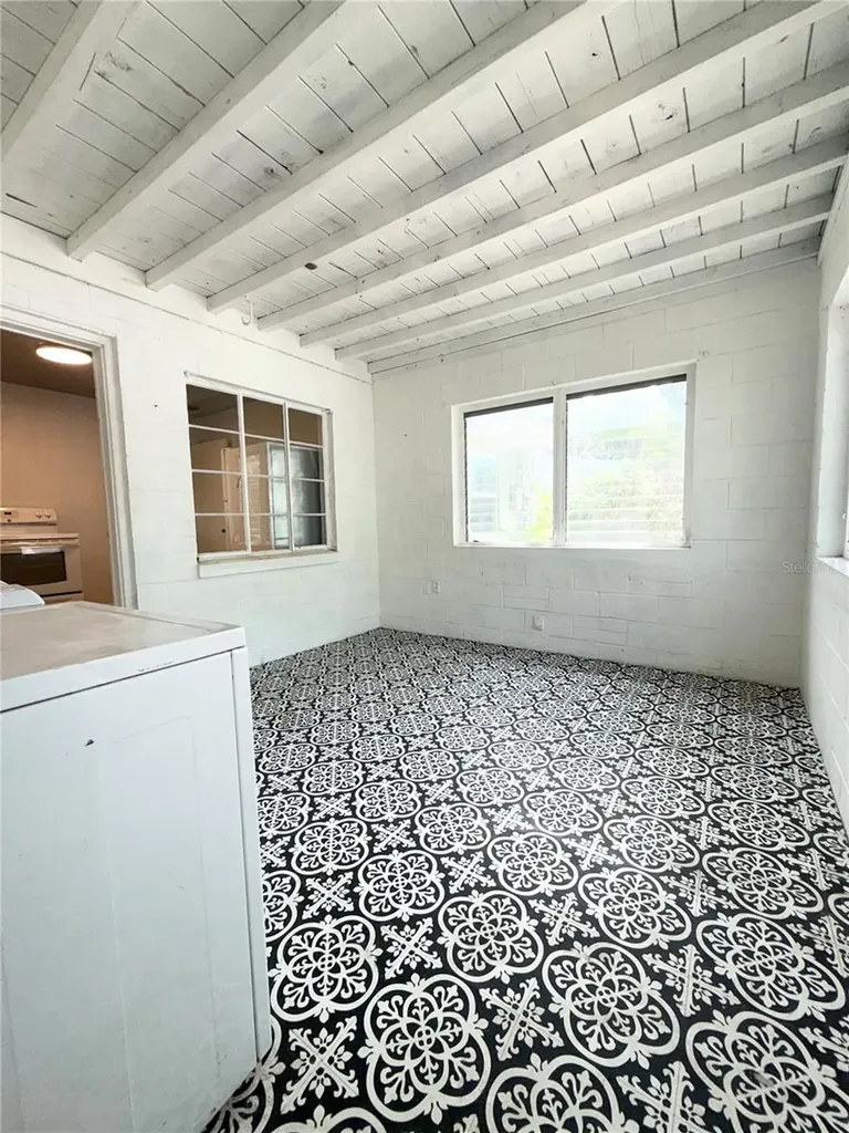 1016 Alba Drive Orlando FL 32804