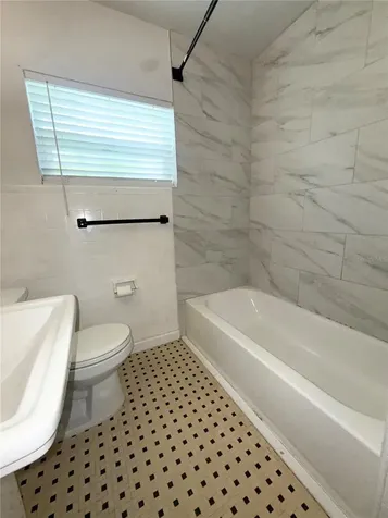 1016 Alba Drive Orlando FL 32804