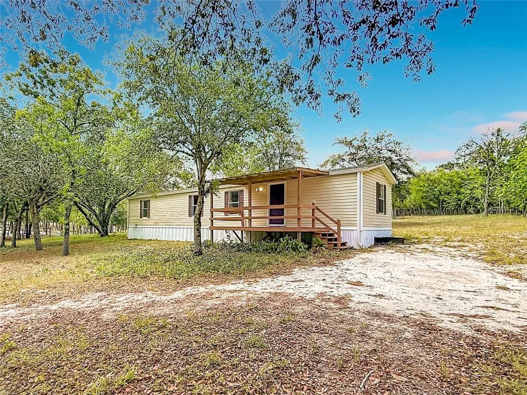 14671 SE 25th Street Morriston FL 32668