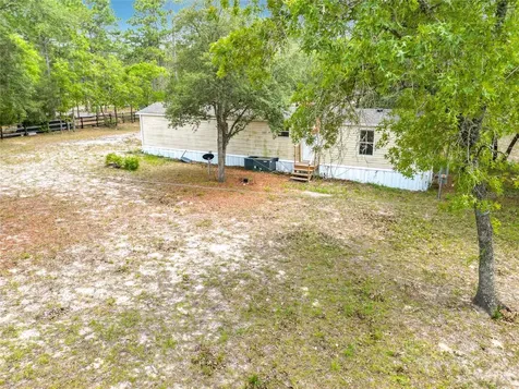 14671 SE 25th Street Morriston FL 32668