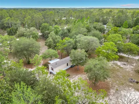 14671 SE 25th Street Morriston FL 32668