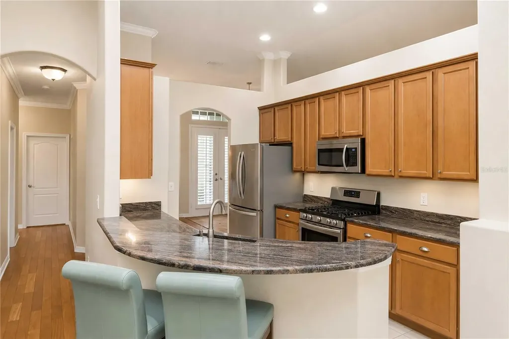 6110 Whimbrelwood Drive Lithia FL 33547