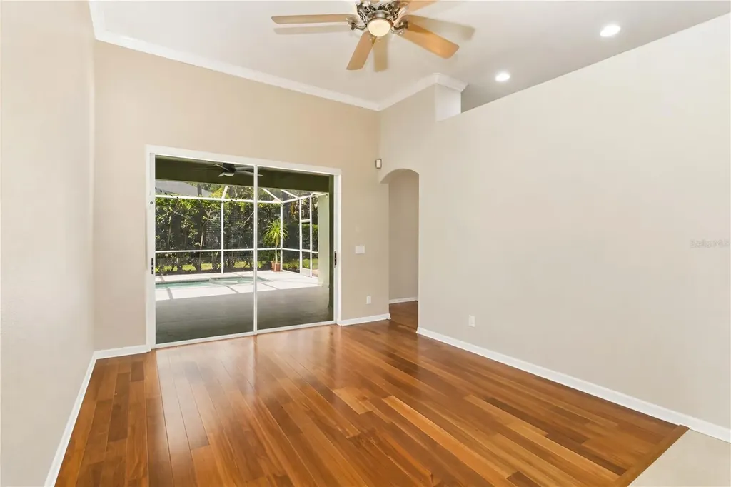 6110 Whimbrelwood Drive Lithia FL 33547
