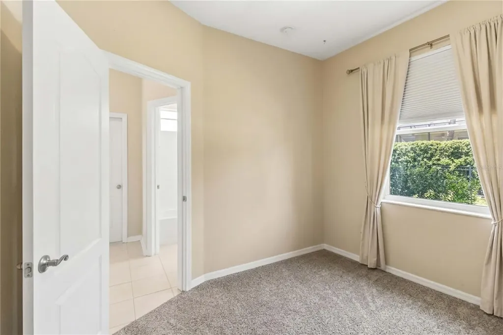 6110 Whimbrelwood Drive Lithia FL 33547