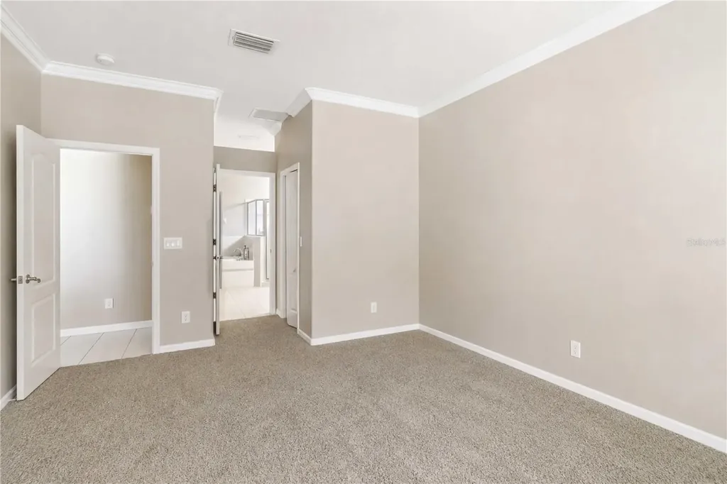 6110 Whimbrelwood Drive Lithia FL 33547