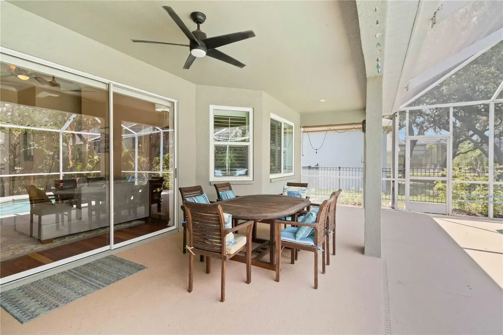 6110 Whimbrelwood Drive Lithia FL 33547
